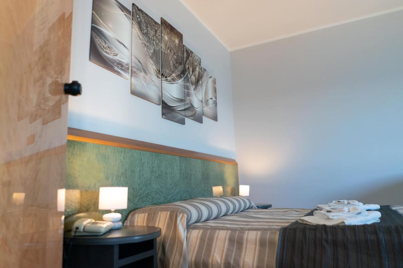 Hotel Melissa Torre Melissa المظهر الخارجي الصورة