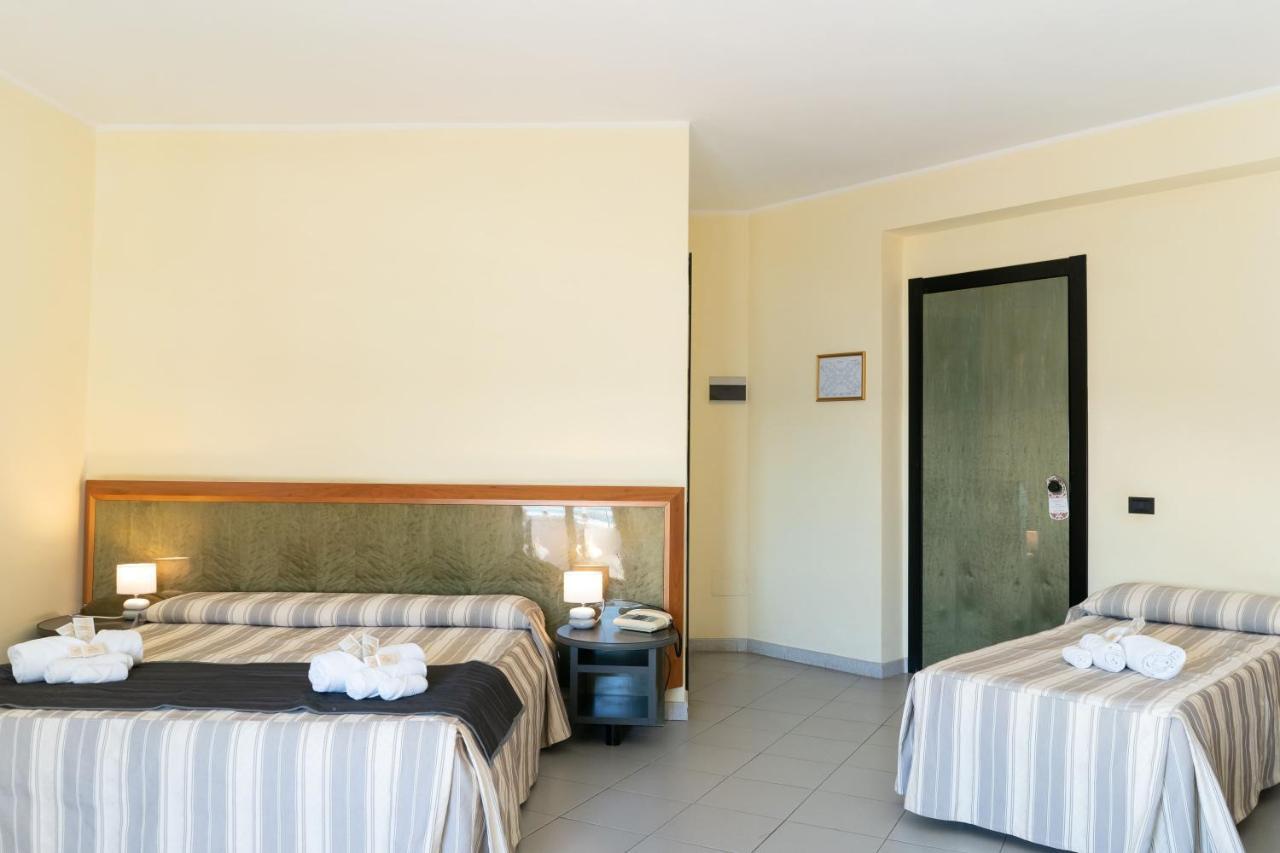 Hotel Melissa Torre Melissa المظهر الخارجي الصورة
