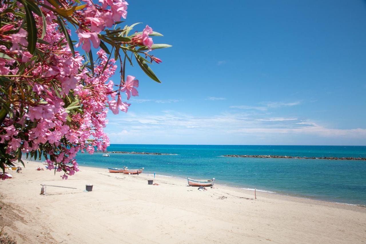 Hotel Melissa Torre Melissa المظهر الخارجي الصورة