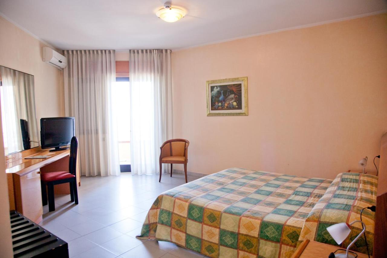 Hotel Melissa Torre Melissa المظهر الخارجي الصورة